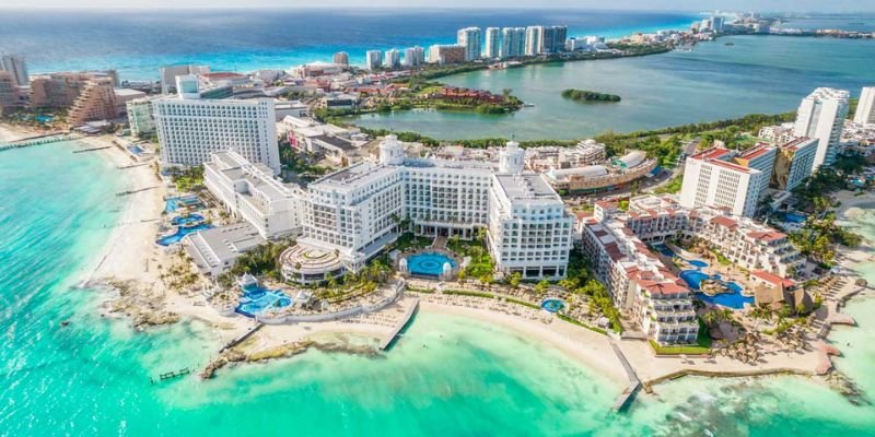 United Airlines Cancun Office In Mexico