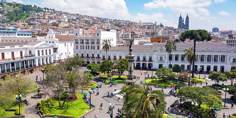 United Airlines Ecuador Office in South America