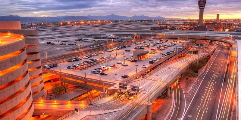 United Airlines Phoenix Sky Harbor Office in Arizona